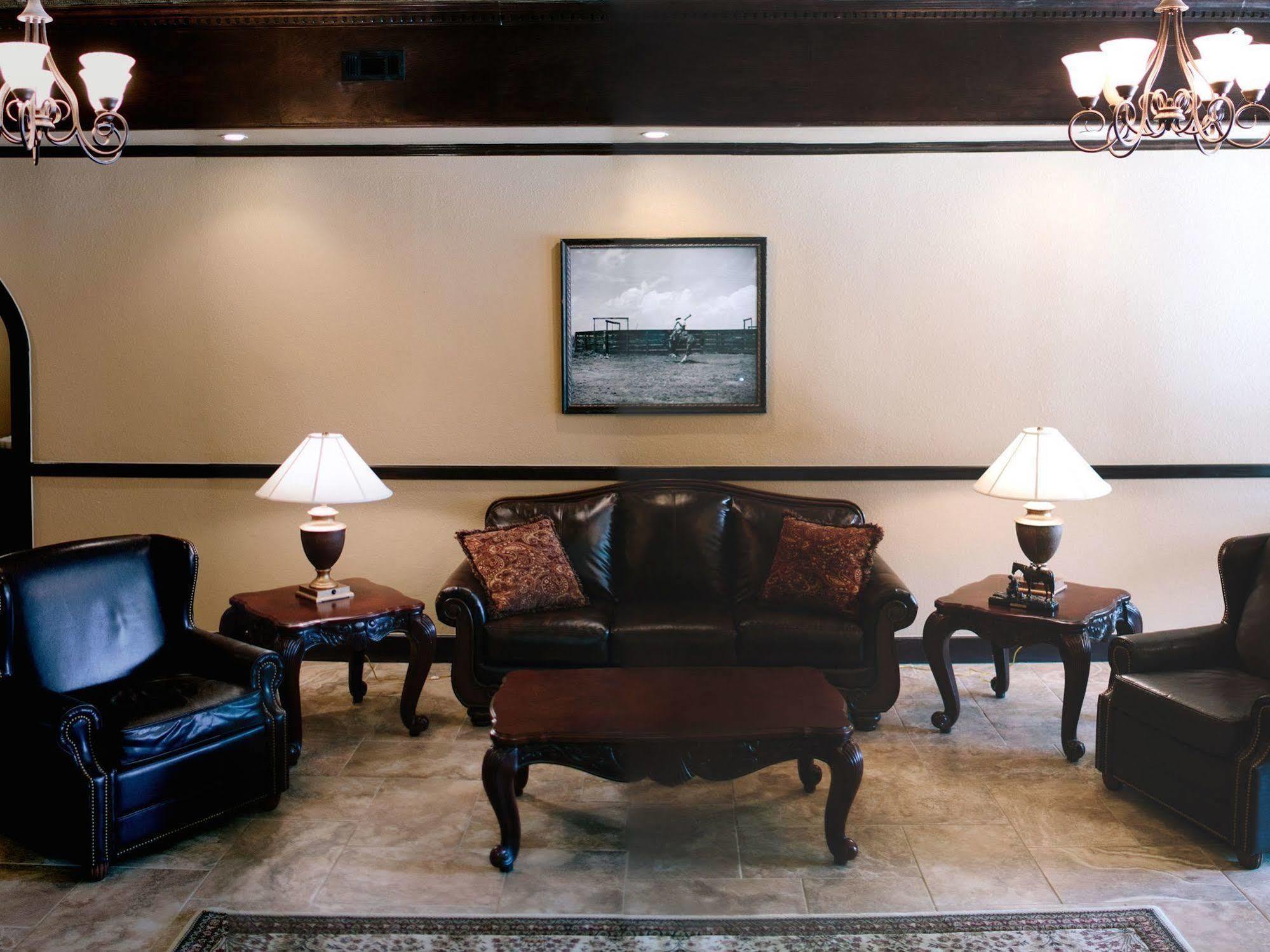 The Alcalde Hotel By Oyo Gonzales Bagian luar foto